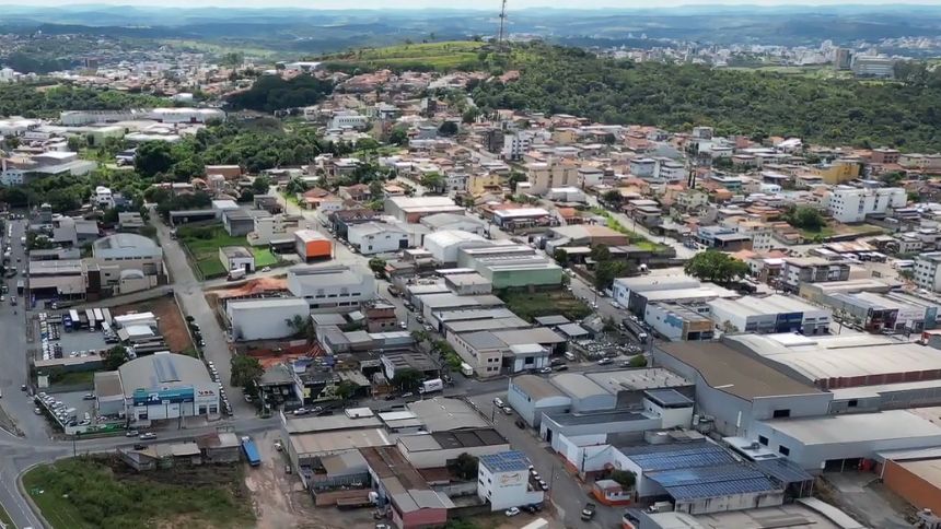 Divinópolis 114 anos-LP Pereira