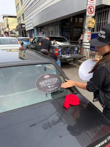 Divinaexpo e Rádio Nova Sertaneja realizam adesivaço com ingressos neste Sabado (16)