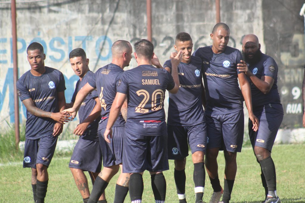 Meninos da Vila e Paris vencem por 3 a 1 em rodada do Copão Eletrodil, marcada por domínio em campo e gols decisivos.