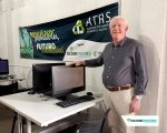 Sicoob Divicred participa da inauguração da sala de computadores daCoopercart