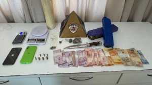 Menor &eacute; apreendido com maconha e muni&ccedil;&otilde;es em Carmo do Cajuru