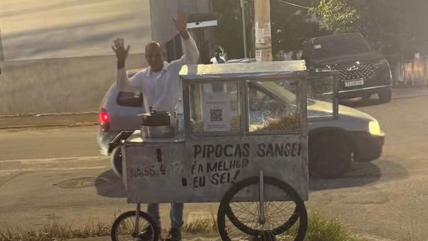 Pipoqueiro de Divinópolis viraliza após devolver R$ 300 recebidos por engano