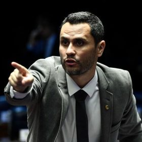 Republicanos avalia lançar Cleitinho à Presidência