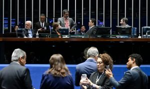 Senado aprova MP da renovação automática da CNH para bons condutores