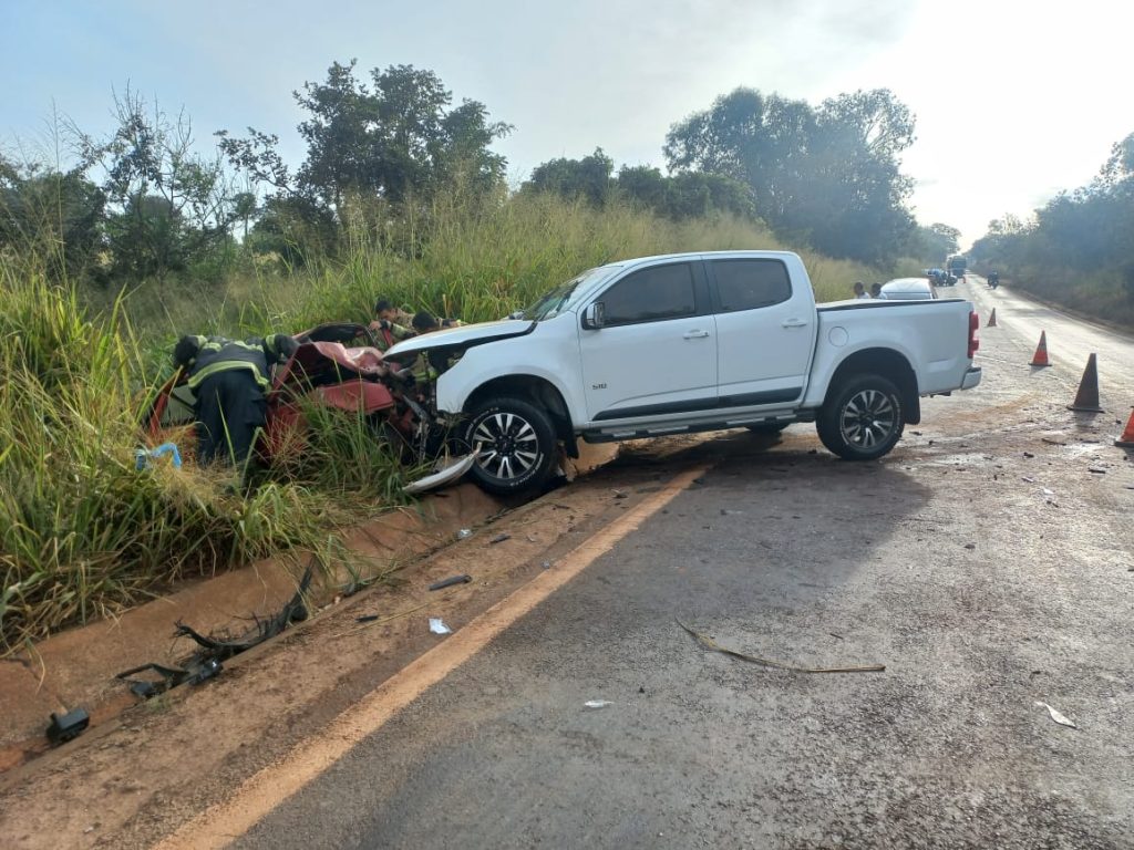 Motorista de 22 anos morre ap&oacute;s ultrapassagem na MG-164 em Martinho Campos