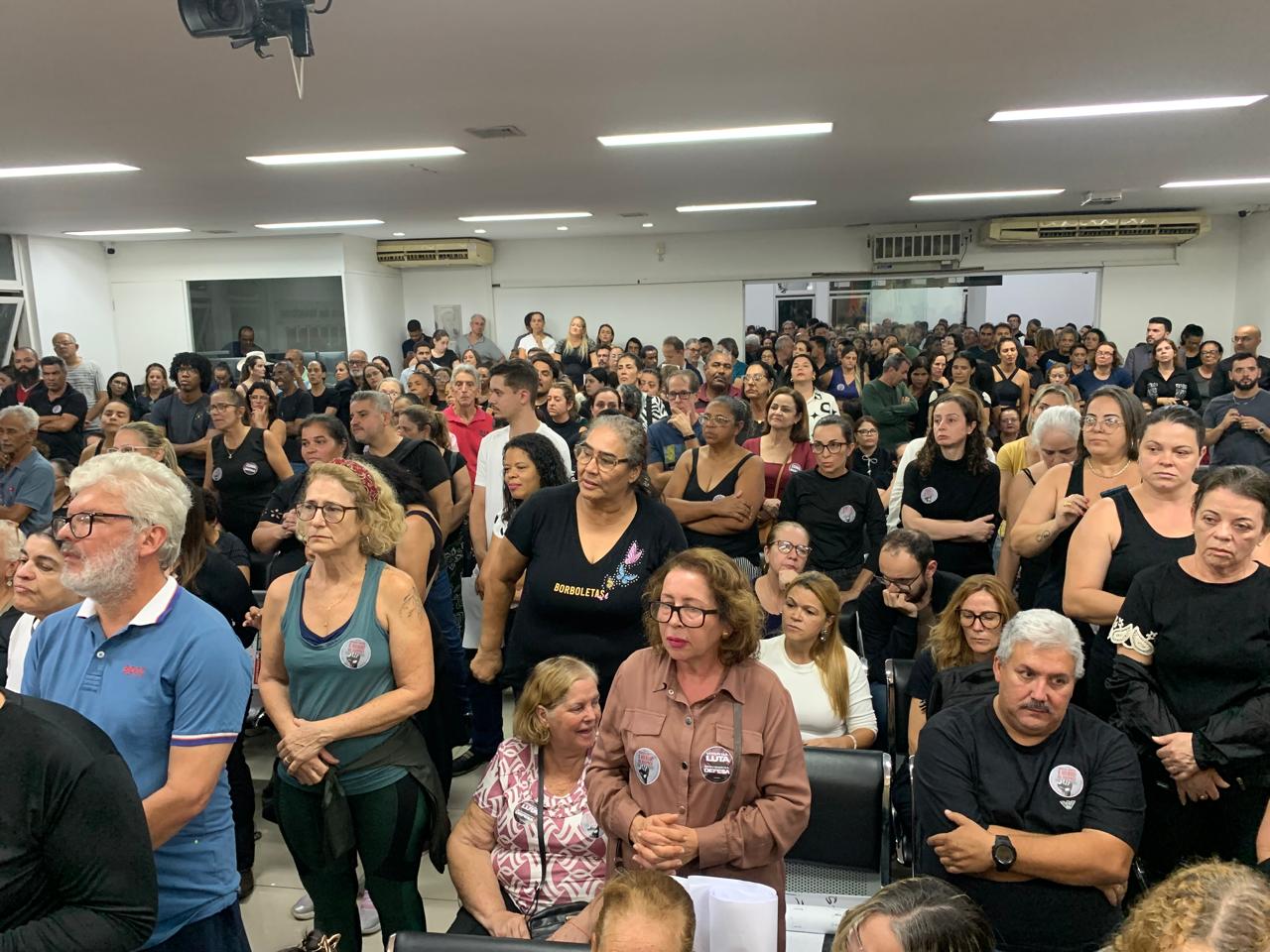 Urgente: ap&oacute;s reuni&atilde;o com sindicatos, projeto de reforma do Diviprev &eacute; suspenso
