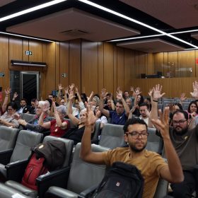 Audiência na ALMG debate acessibilidade e cobra providências de órgãos públicos no atendimento à comunidade surda