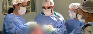 Hospital Regional de Barbacena inicia cirurgias de pr&oacute;tese de joelho e planeja zerar fila de espera