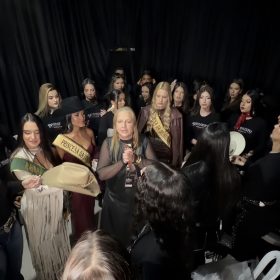 V&Iacute;DEO: F&eacute; e uni&atilde;o marcam final do Concurso Rainha e Princesas da Divina Expo 2026