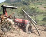 Uso inadequado de máquinas agrícolas próximo à rede elétrica ainda provoca mortes no campo, alerta Cemig
