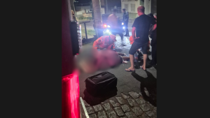 Formiga: Mulher fica ferida ap&oacute;s sofrer queda de moto