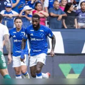 Cruzeiro vence Chapecoense e segue subindo na tabela do Brasileiro