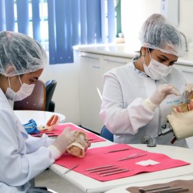 CECON abre &uacute;ltimas vagas para cursos t&eacute;cnicos gratuitos em Divin&oacute;polis pelo programa Trilhas de Futuro