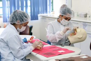 CECON abre últimas vagas para cursos técnicos gratuitos em Divinópolis pelo programa Trilhas de Futuro