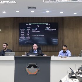 Câmara aprova projetos sobre inclusão escolar, segurança e infraestrutura em Divinópolis