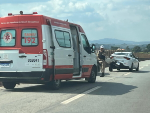 Acidente deixa homem ferido na MG-050, em Mateus Leme
