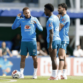 Ancelotti define seleção para jogo com Panamá e garante Neymar na Copa