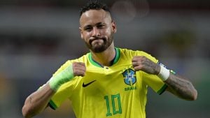 Ronaldo diz que Neymar é decisivo e torce para que ele cale críticos