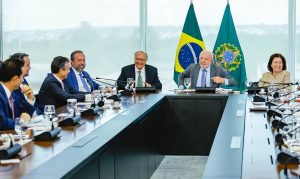 Governo prevê aumento de etanol na gasolina para até 32%