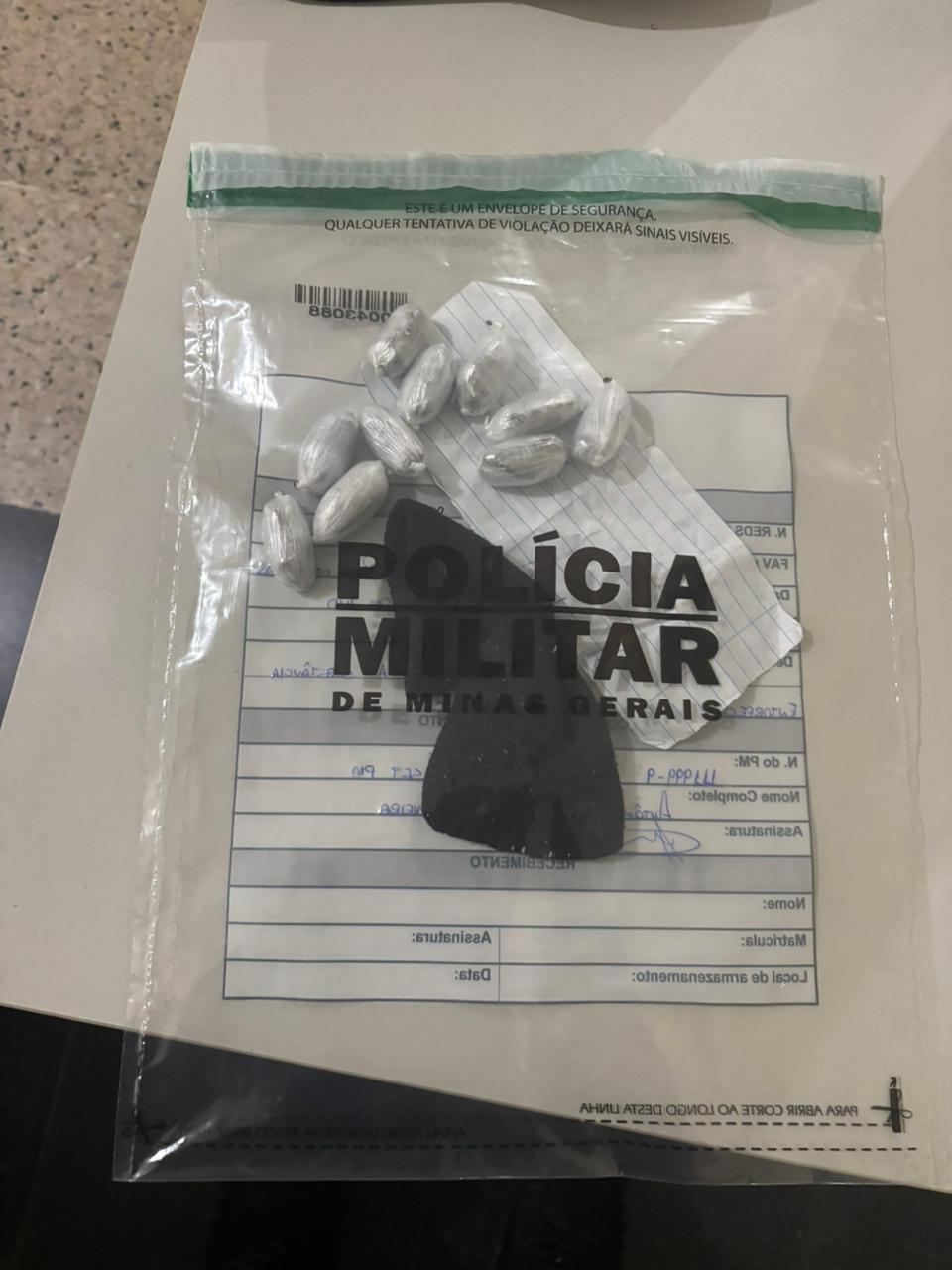 Meia com drogas e bilhete &eacute; encontrada em caixas de marmitas no Pres&iacute;dio Pio Canedo