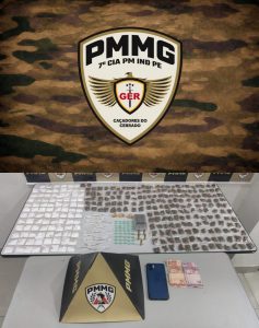 PM apreende drogas, munições e prende dois suspeitos em Nova Serrana