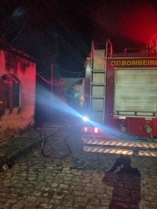 Incêndio em residência pode ter sido causado por ex-companheiro da moradora