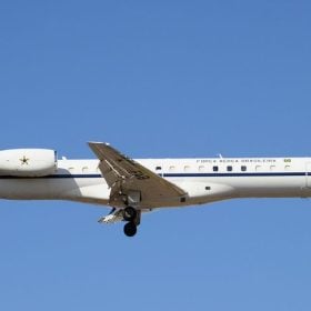 Avião da FAB pousa em Divinópolis para protocolo pré-visita de Lula