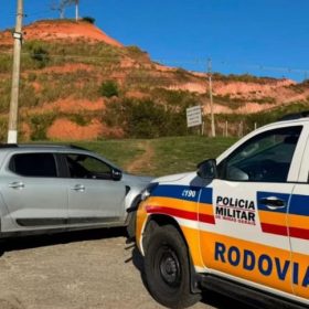 Caminhonete furtada em Divinópolis é recuperada em Governador Valadares