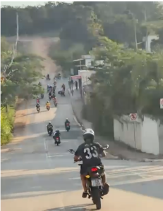 Porteiro pede desculpas após confusão com entregador gerar protesto na cidade