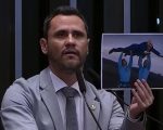 Cleitinho critica montagem de Lula jogado de ponte