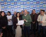 Com presença de Simões, Divinópolis se torna capital simbólica de Minas em mutirão 'Governo Presente'
