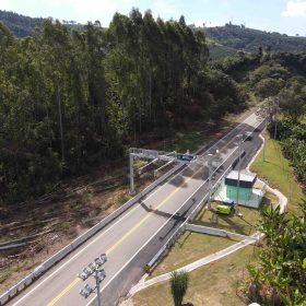 Governo de Minas e concession&aacute;ria orientam usu&aacute;rios sobre regulariza&ccedil;&atilde;o de multas e tarifas do sistema Free Flow