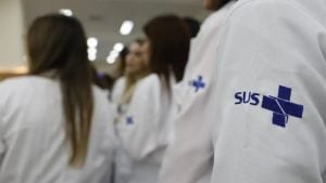 Divinópolis abre processo seletivo na área da saúde; salários chegam a R$ 7,8 mil