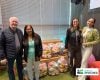 Instituto Divicred doa 20 cestas básicas para Comunidade Servos da Cruz através do Projeto Gol Solidário