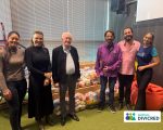 Instituto Divicred doa 20 cestas básicas para a Adap por meio do Projeto Gol Solidário
