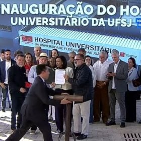 Governo assina aviso de licitação para duplicação da BR-494, em Divinópolis
