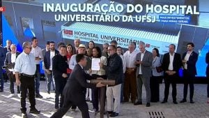 Governo assina aviso de licitação para duplicação da BR-494, em Divinópolis