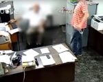 Homem é preso após ameaçar o pai com faca no Centro de Divinópolis