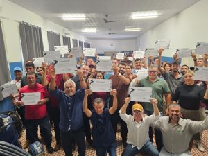 Governo de Minas entrega kits de irriga&ccedil;&atilde;o a mais de mil produtores do Vale do Jequitinhonha
