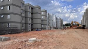Mais de 300 famílias avançam no processo de conquista da casa própria em Divinópolis