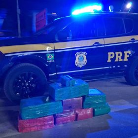 Mulheres são presas com mais de 130 kg de maconha na BR-262, em Bom Despacho