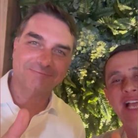 Veja vídeo: Flávio Bolsonaro sinaliza visita a Divinópolis após convite de Eduardo Azevedo e Domingos Sávio