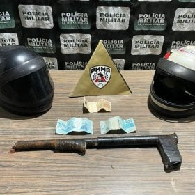 Trio é preso após assalto a estabelecimento comercial em Pompéu
