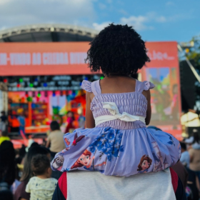 Celebra Divinópolis emociona famílias e transforma a Praça da Bíblia em um grande encontro de fé e esperança