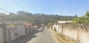 Homem é procurado após tentar atear fogo em namorada, na Grande BH