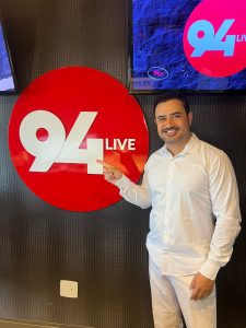 Dr. Juliano Silva: Odontologia com Alinhadores Invisíveis e Cirurgia Guiada de Implantes