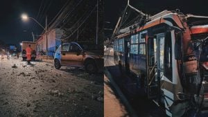 &Ocirc;nibus do transporte metropolitano perde freio, bate em carros e derruba poste em BH