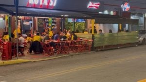 Torcedores apostam em vitória do Brasil na estreia da Copa do Mundo; 2 a 1 é o placar mais citado