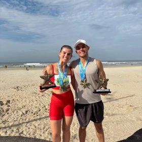 Atletas de Divinópolis conquistam pódios na Meia Maratona de Praia Grande