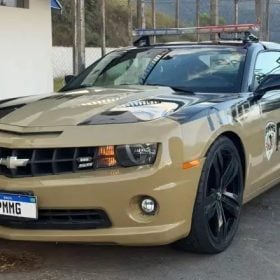 Porsche, Camaro e carro el&eacute;trico: conhe&ccedil;a os ve&iacute;culos de luxo utilizados pela PM
